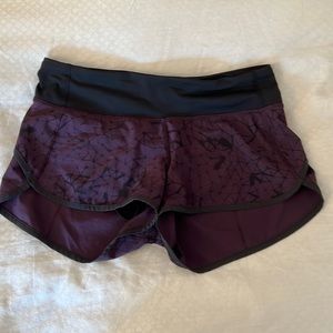 LuluLemon Speed Up Short size 4